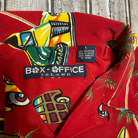 Box Office Island Mens Hawaiian Novelty Print Button Shirt Red Woodie Cars, Sz L - Picture 3 of 3